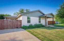 614 W 3rd St, McGregor, TX 76657