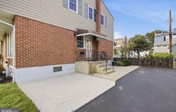 1422 GREENWAY RD, SWARTHMORE, PA 19081
