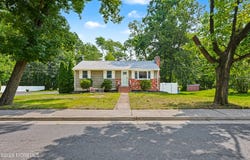 54 Middlesex Road, Matawan, NJ 07747