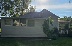 406 Myrtle Ave, Cuba, MO 65453