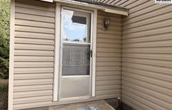 314 N McPherson St, Galva, KS 67443