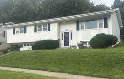 609 N 10th St, Norfolk, NE 68701