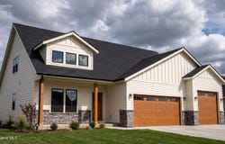 9412 N Balmoral Dr, Post Falls, ID 83854