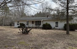 6242 Hawley Highway, Belding, MI 48809
