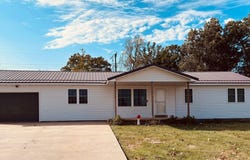 210 Crescent Drive, Lincoln, MO 65338