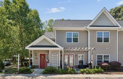 102 Lakeview Cv, Smithfield, VA 23430