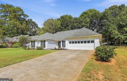 25 Manor Oak Lane, Covington, GA 30014