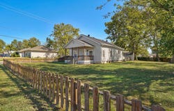 1352 N Ethyl Avenue, Springfield, MO 65802
