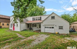 3245 S 2ND Street, Springfield, IL 62703