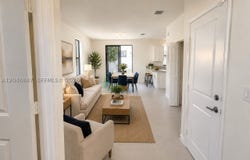 3338 W 112th St, Hialeah, FL 33018