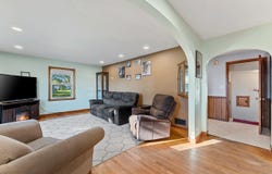 527 PARKER Avenue, ALGOMA, WI 54201