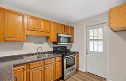 7 Rumsey Lane, Burlington, VT 05401