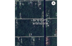89 30 Avenue SE, Naples, FL 34116