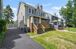3394 Lownesdale Road, Cleveland Heights, OH 44112
