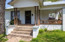 258 N Water St, La Grange, TX 78945