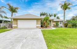 5398 Soundview Ave, St Augustine, FL 32080