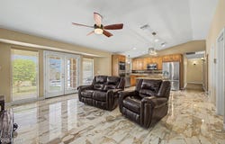 802 E ROBERTS Road, Phoenix, AZ 85022