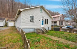 124 Clinchco Main Street, Clinchco, VA 24226