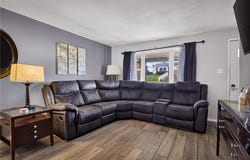 25 Highbury Rd, Cheswick, PA 15024