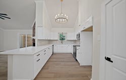 105 Oak Lane, Burleson, TX 76028