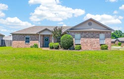 28 Castleton Drive, Ward, AR 72176