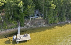 4493 Sunset Cove, Indian River, MI 49749