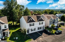 909 STILL WATERS, PENNSBURG, PA 18073