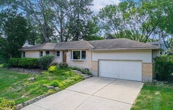 508 Oak Dr, Dundee, IL 60118