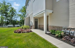 228 PARK LN, DUNELLEN, NJ 08812