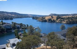 512 Winchester Way, Copperopolis, CA 95228