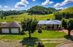 8857 Redbud Highway, Honaker, VA 24260