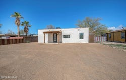 4005 E 17th Street, Tucson, AZ 85711