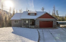 202 Silver Saddle Ct, Pinehurst, ID 83850