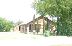1006 S Bluffton, San Saba, TX 76877