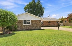 2313 S 82nd E East Avenue, Tulsa, OK 74129