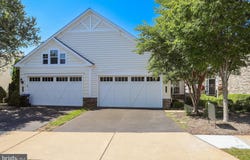 20429 ISLAND W Square, ASHBURN, VA 20147
