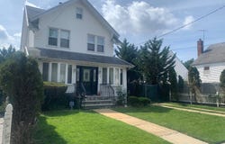 247-14 137th Rd, Rosedale, NY 11422