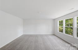 5156 Mark Drive NE, Hickory, NC 28601