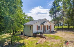 1037 Pond Street, Toccoa, GA 30577
