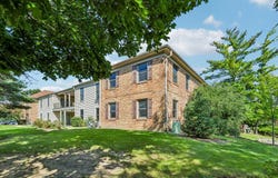 1760 BRISTOL Walk, Hoffman Estates, IL 60169