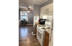 504 S Pine St, Hope, AR 71801