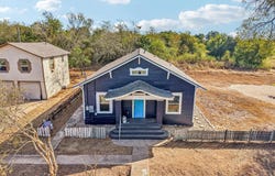 106 N Pear St, Rockdale, TX 76567