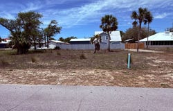 107 19th St, Mexico Beach, FL 32456