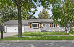 615 11th Ave N, Onalaska, WI 54650