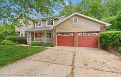 3750 Observatory Lane, Holt, MI 48842
