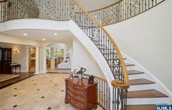8 Willow Drive, Englewood Cliffs, NJ 07632