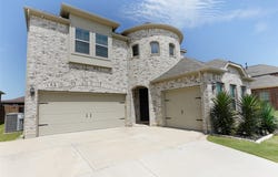 9320 Meadowpark Drive, Denton, TX 76226