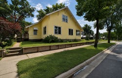 601 Summit Avenue NE, Staples, MN 56479