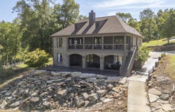 202 RIVERBEND Ln, Bath Springs, TN 38311
