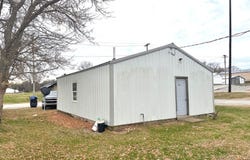416 E North St., Grayville, IL 62844